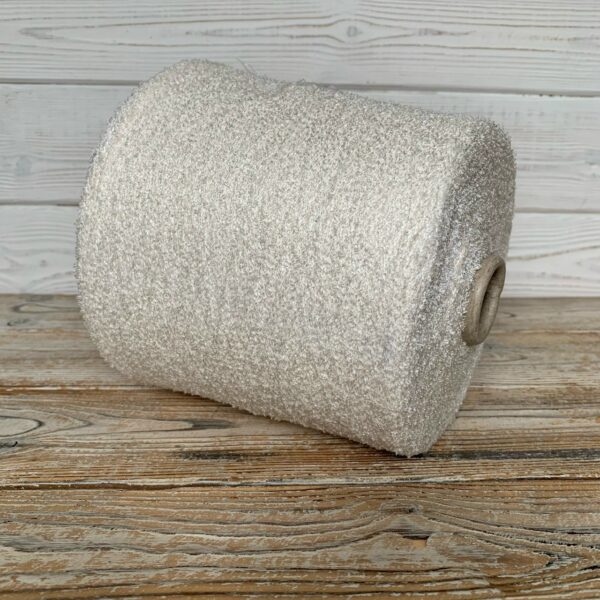 Luxury Selection by Ri.Go, арт. Silk Boucle, молочный (599)